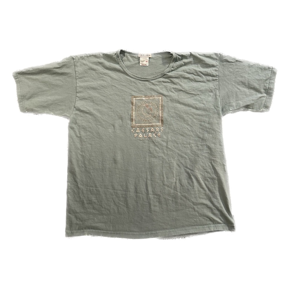 XL fits like a loose Large. Caesars Palace vintage t-shirt.